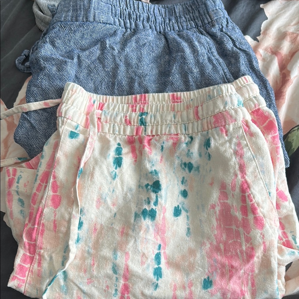 2 pairs Old navy XL PULL ON  Tie-Dye and Denim like pattern SHORTS